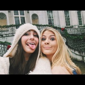 Meet your Posher, Julia